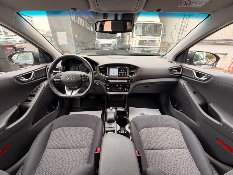 Hyundai IONIQ Ioniq Style Elektro SOH 1.Hand Assist LED — photo 13
