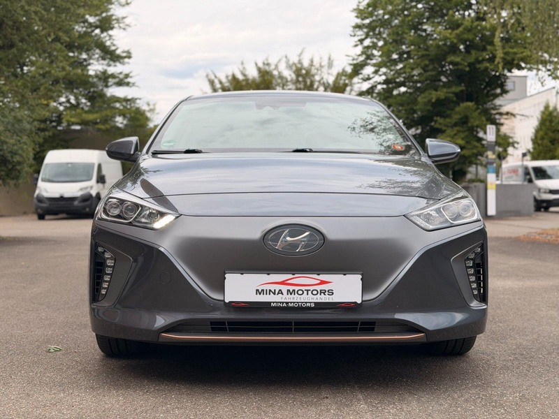 Hyundai IONIQ Ioniq Style Elektro SOH 1.Hand Assist LED — photo 2