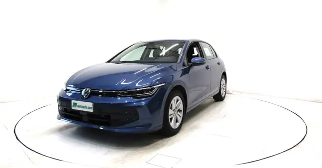 Volkswagen Golf view 3