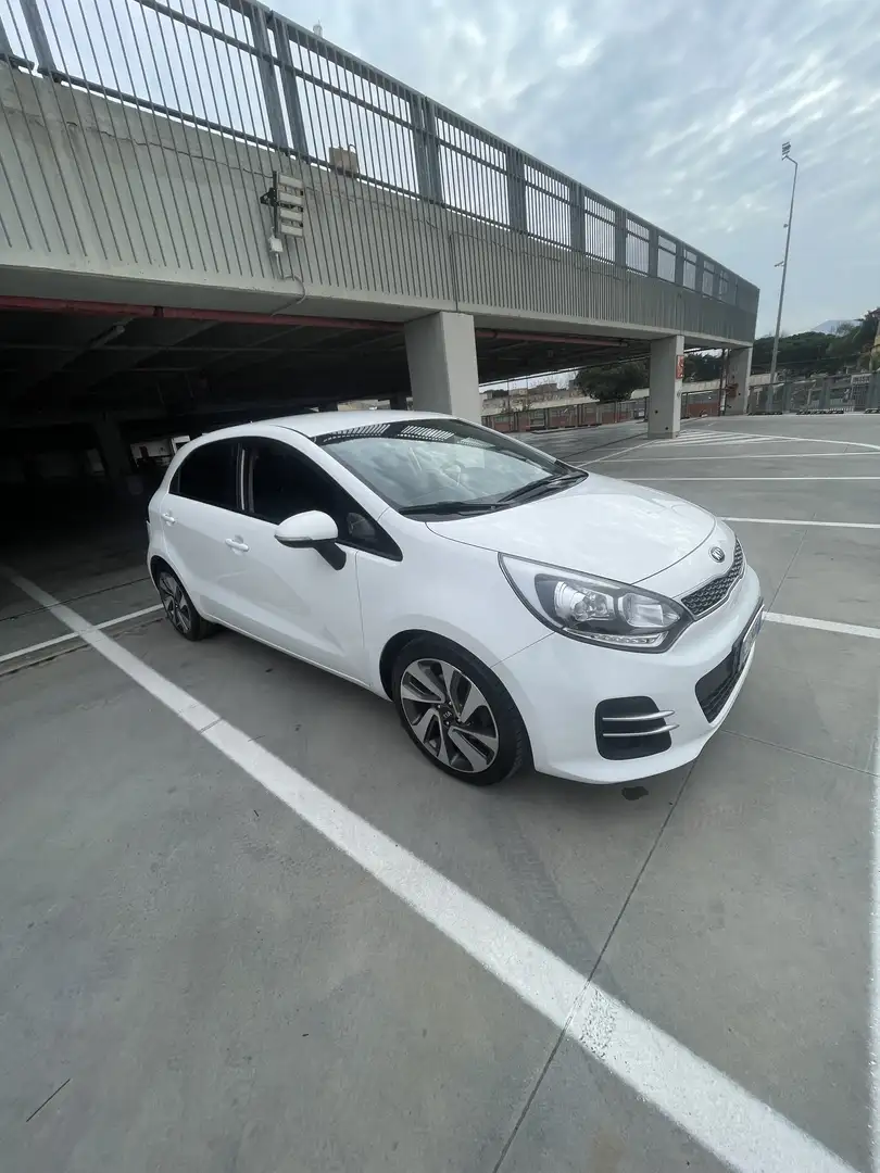 Kia Rio 5p 1.4 crdi high tech stop&go - 2