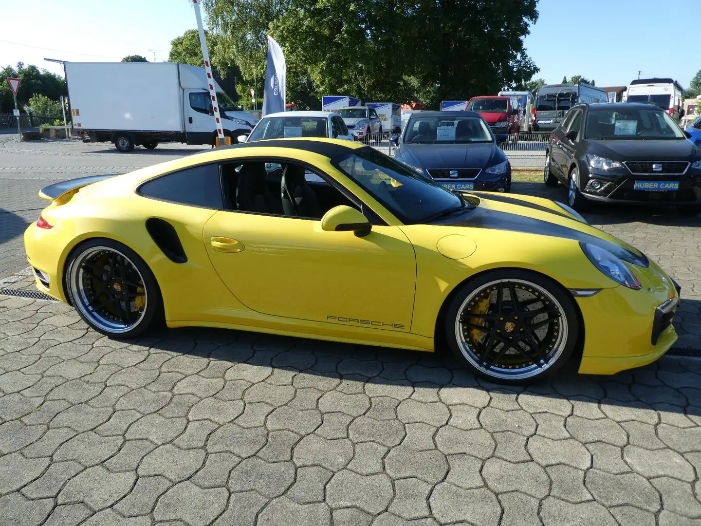 Porsche 911 Turbo S      Original nur 47000 km Gelb - 2