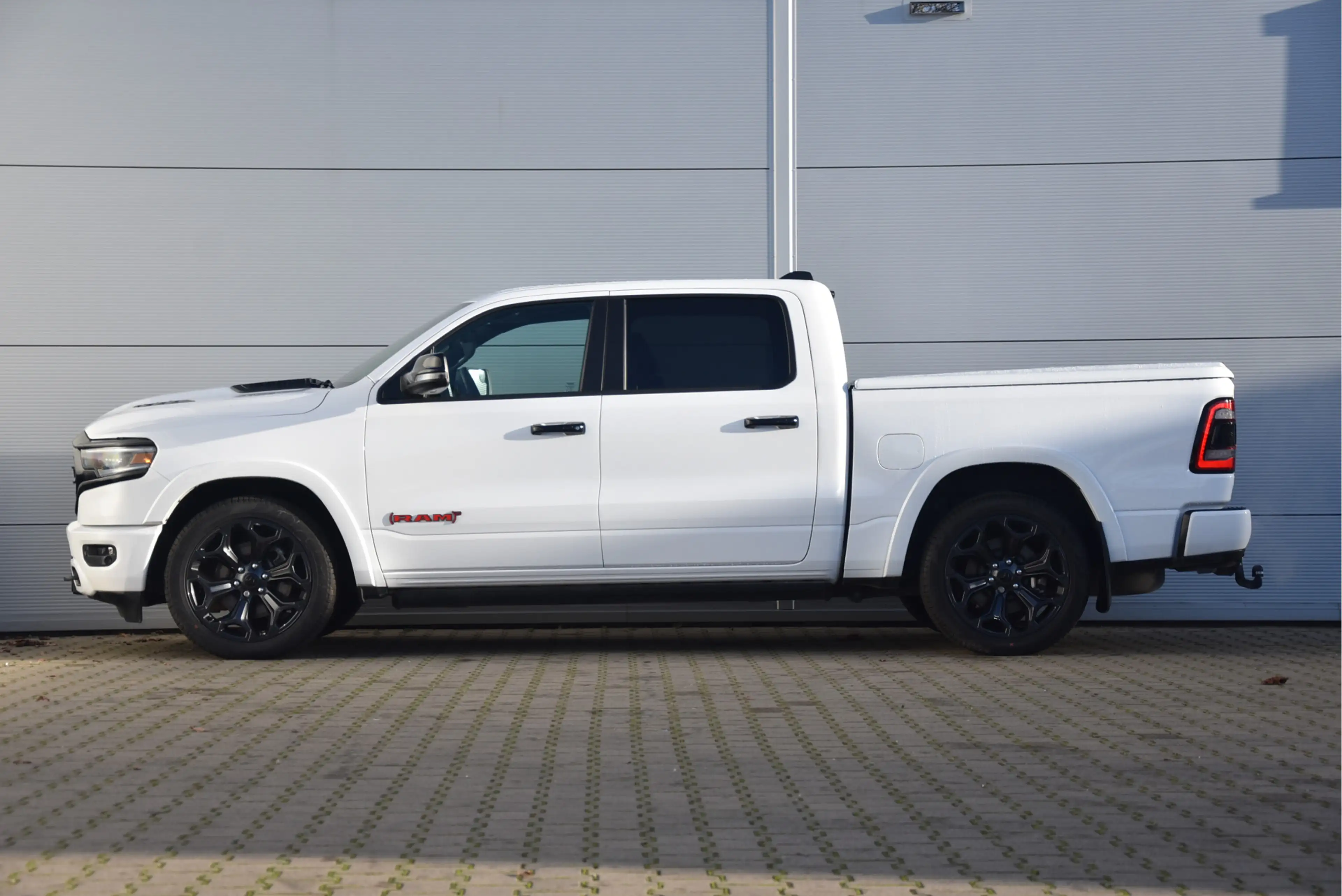 Dodge RAM 1500 5.7 V8 4x4 Crew Cab Limited | Luchtvering | — photo 4