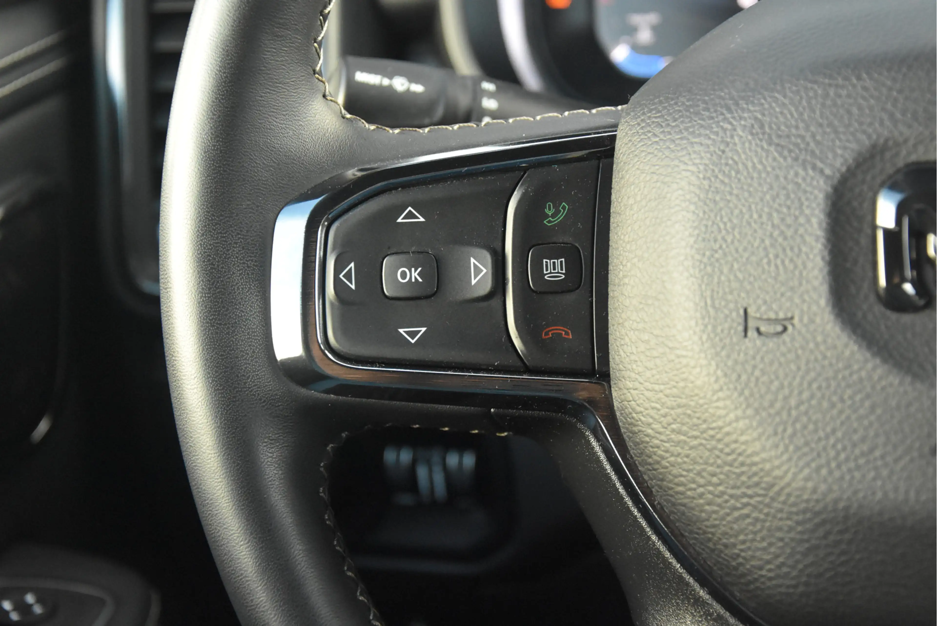 Dodge RAM 1500 5.7 V8 4x4 Crew Cab Limited | Luchtvering | — photo 11