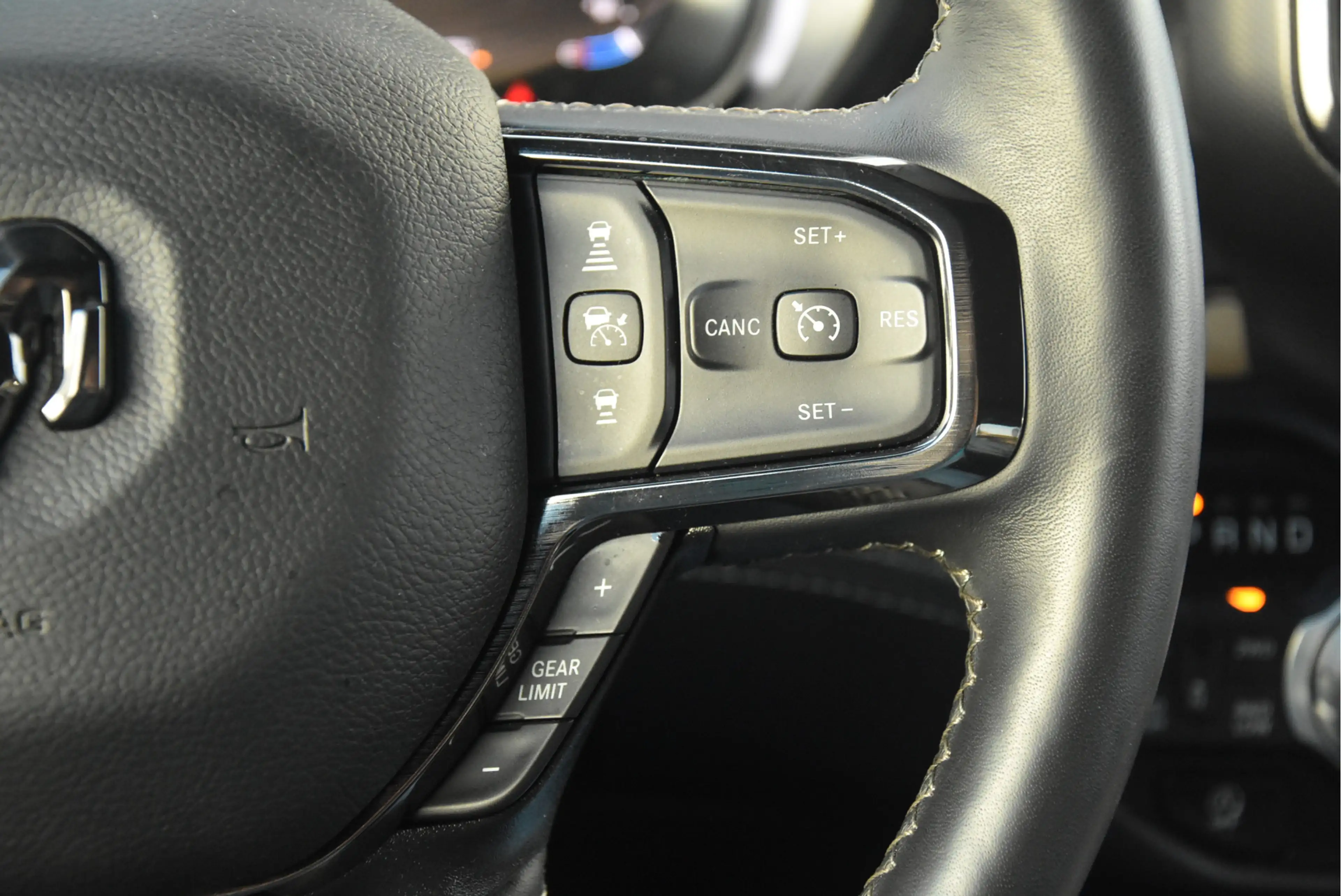 Dodge RAM 1500 5.7 V8 4x4 Crew Cab Limited | Luchtvering | — photo 10