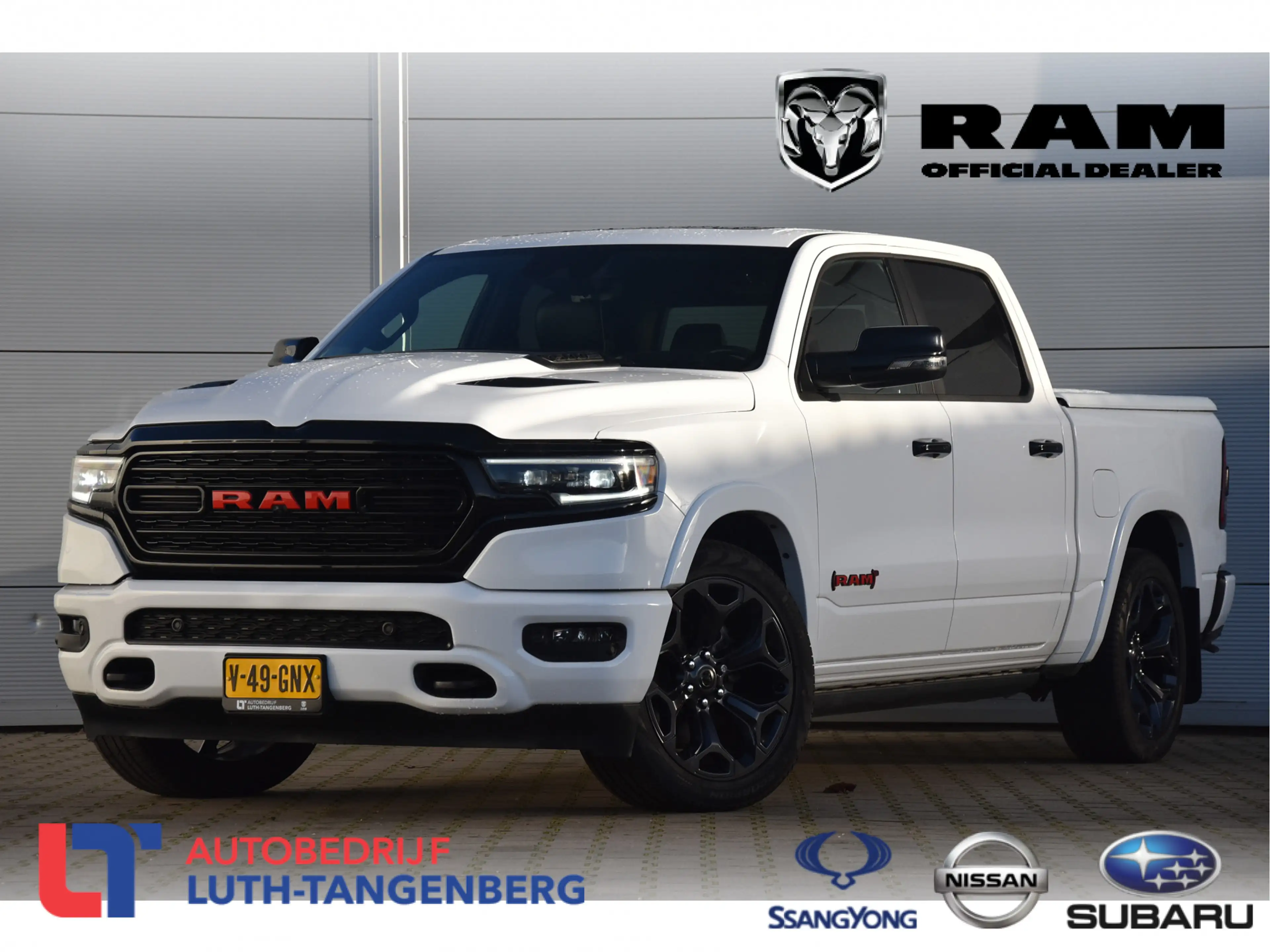 Dodge RAM 1500 5.7 V8 4x4 Crew Cab Limited | Luchtvering |