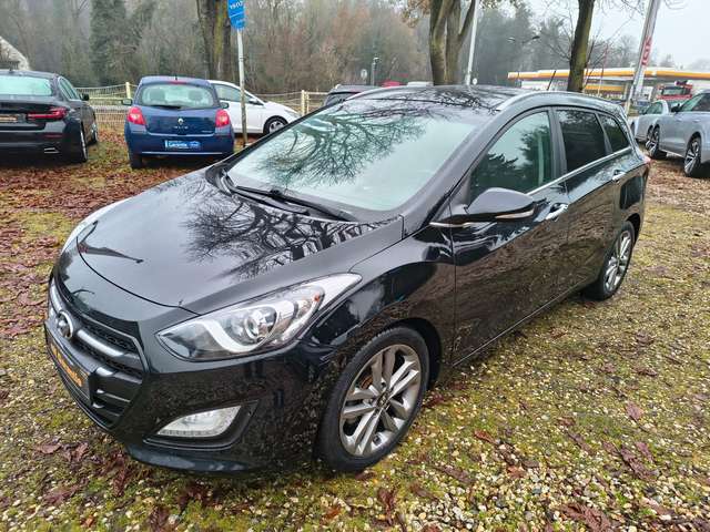 Imagine Hyundai i30 1.6 GDI Premium Aut Navi Kamera SHZ+LHZ*Pano