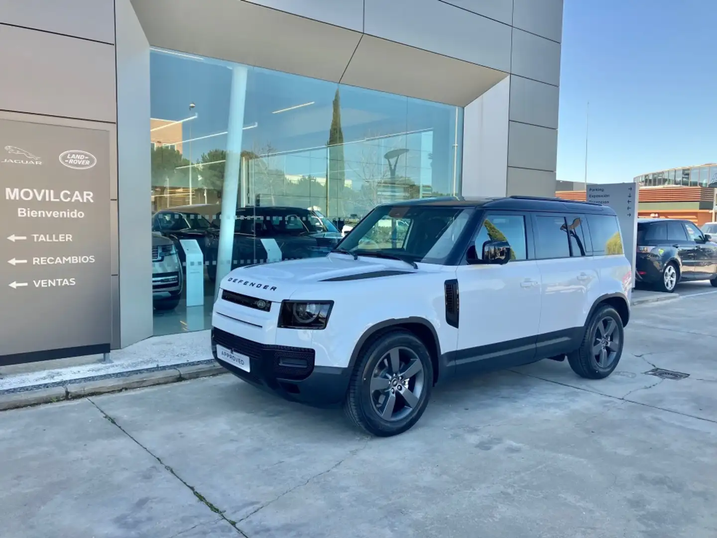 Land Rover Defender 110 3.0D l6 MHEV S AWD Aut. 250 Blanc - 1