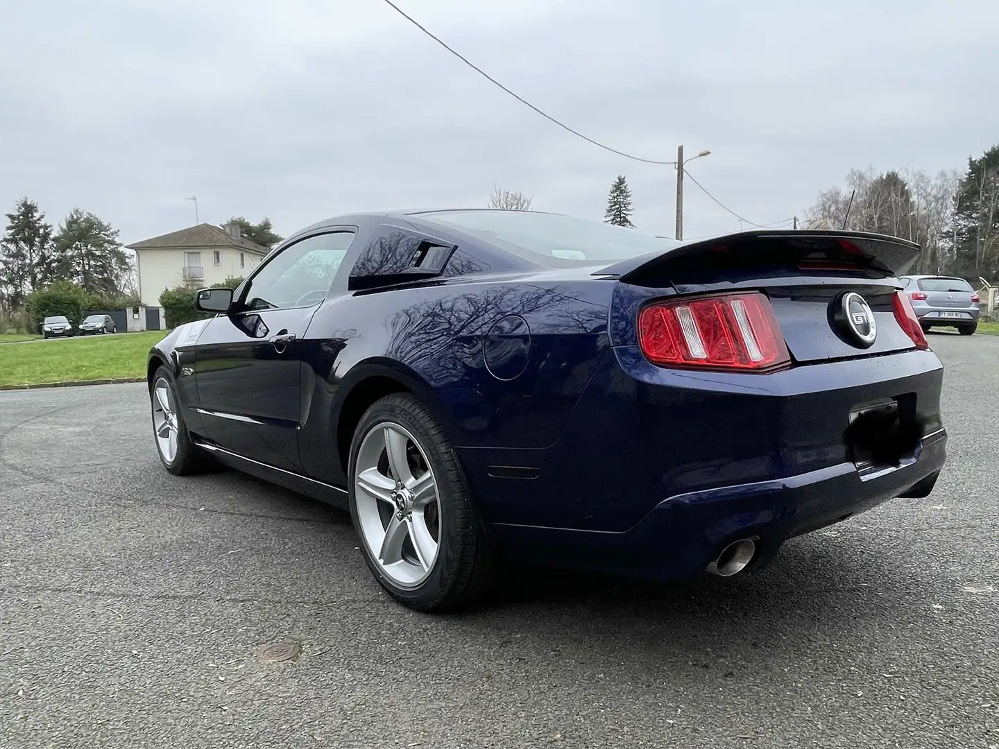 Ford Mustang Mustang Fastback V8 5.0 421 GT A Albastru - 1