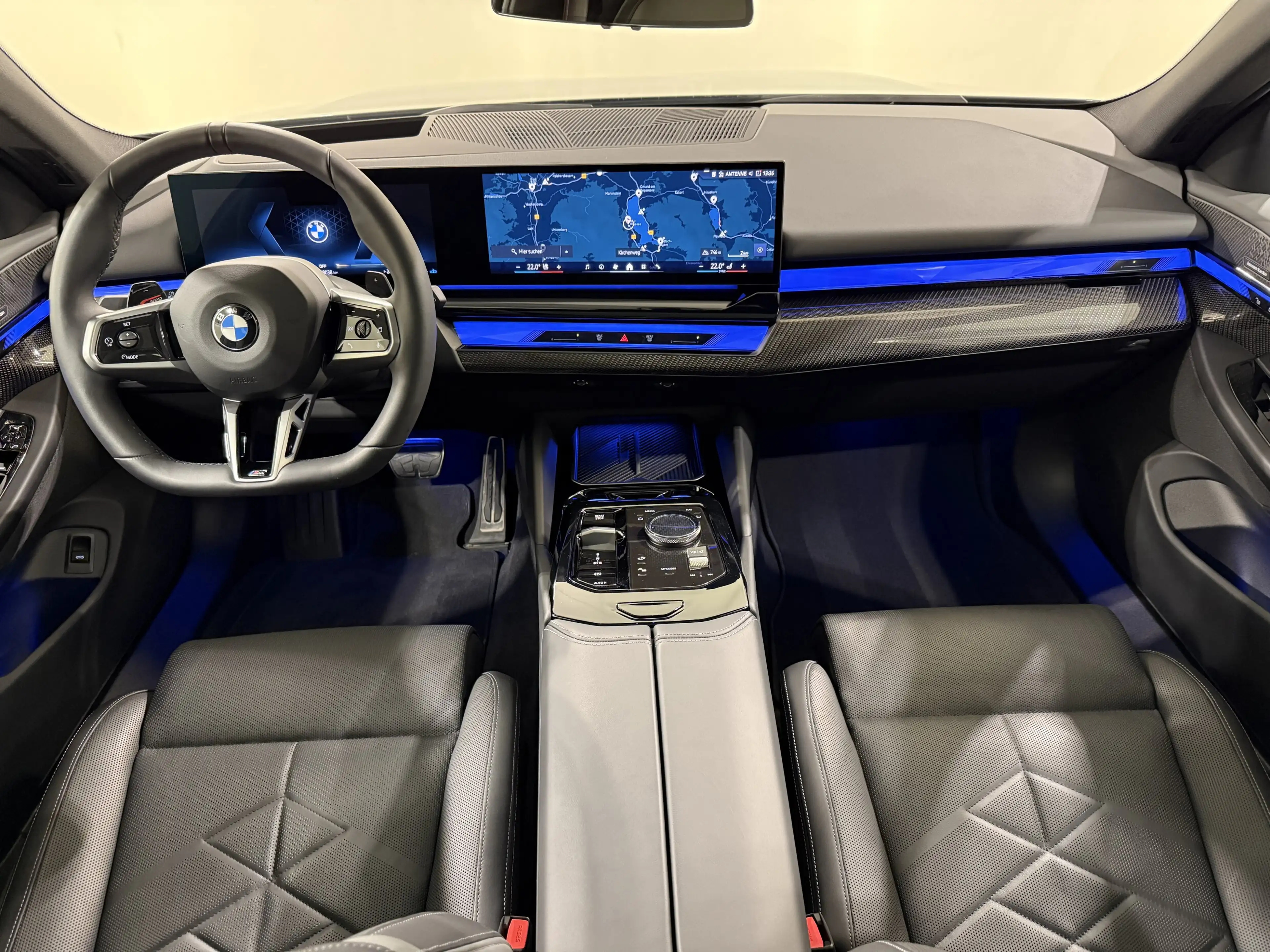 BMW 540 d xDrive Touring M Sportpaket Pro Standhzg HK — photo 11