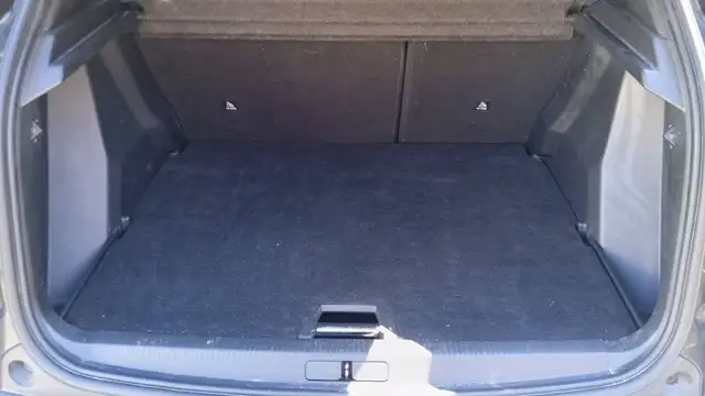 Peugeot 2008 view 14
