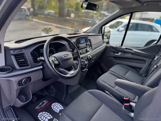 Ford Transit Custom view 8