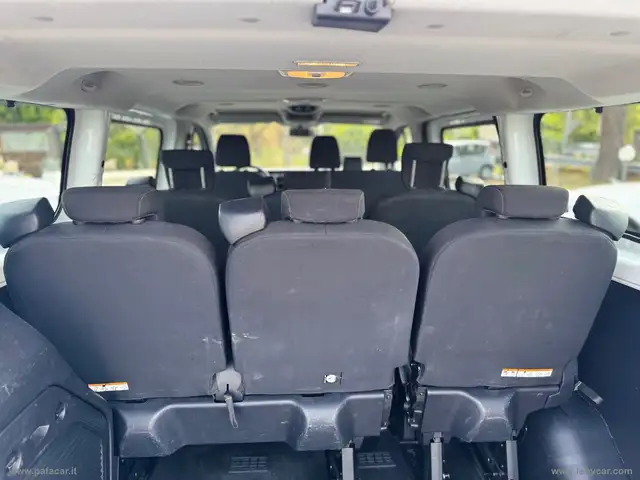 Ford Transit Custom view 25