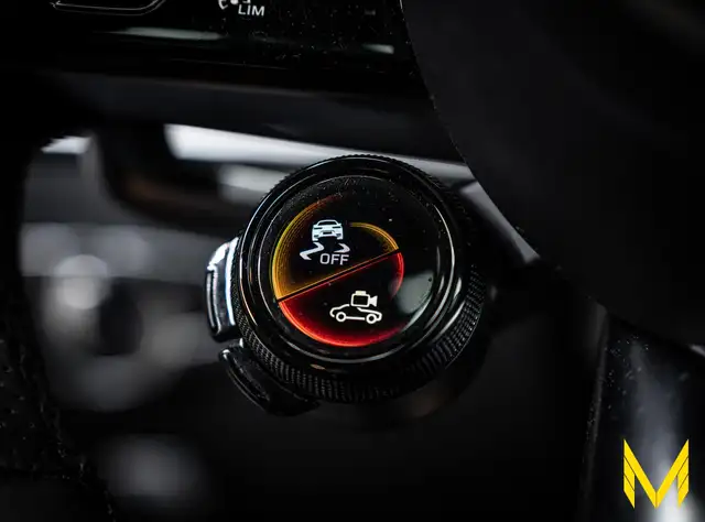 Mercedes-Benz AMG GT view 24