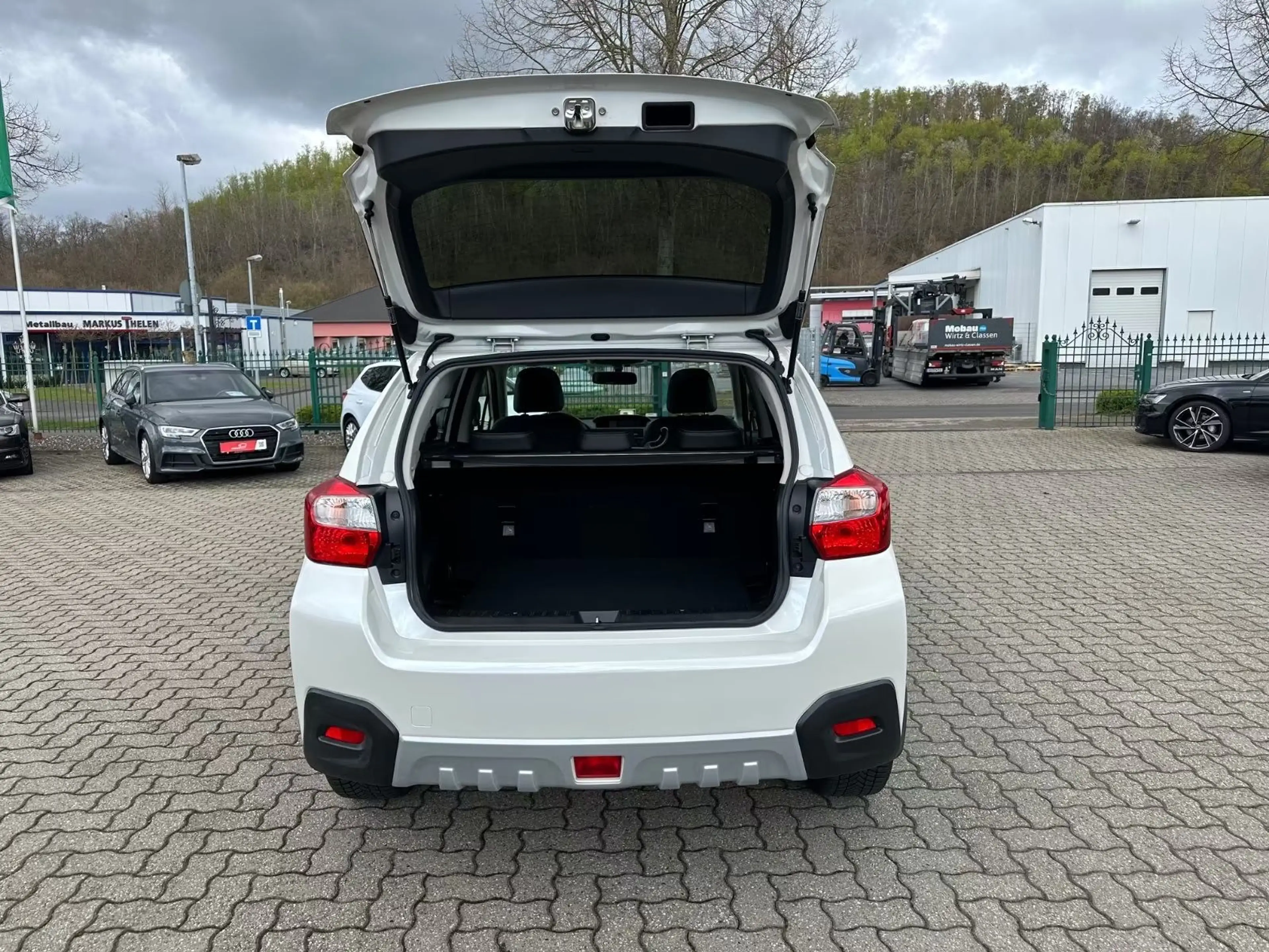 Subaru XV 1,6i AWD Aut. 1.Hd NAVI Kam LEDER Keyless SHZ — photo 8