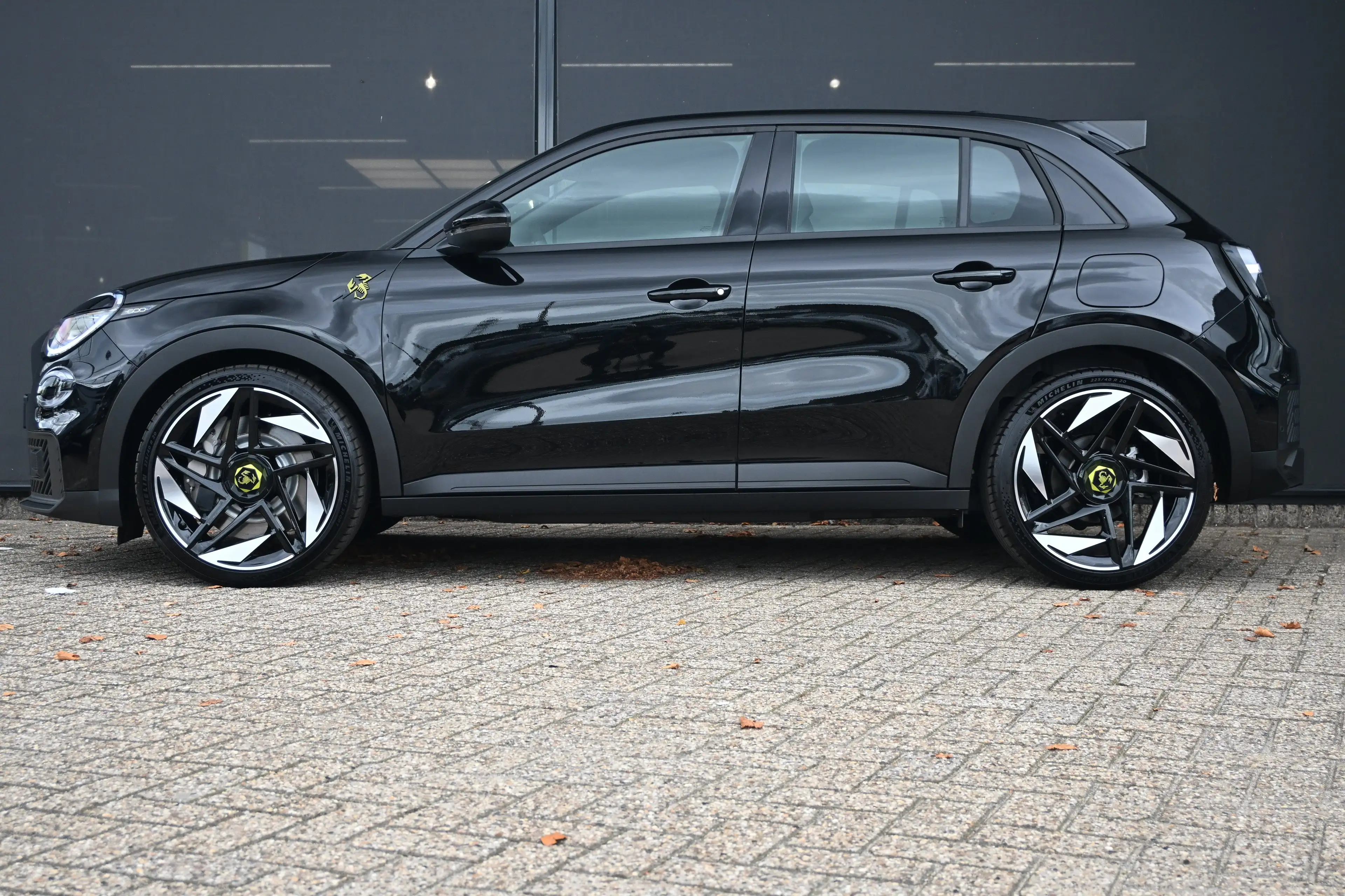 Abarth 600e Turismo 54 kWh 240pk | Torssen Sperdefferentieel | — photo 5