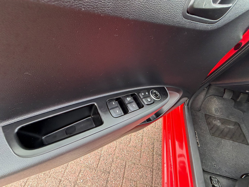 Hyundai i10 1.0i Comfort Airco|Cruise|Lage km Stand — photo 11