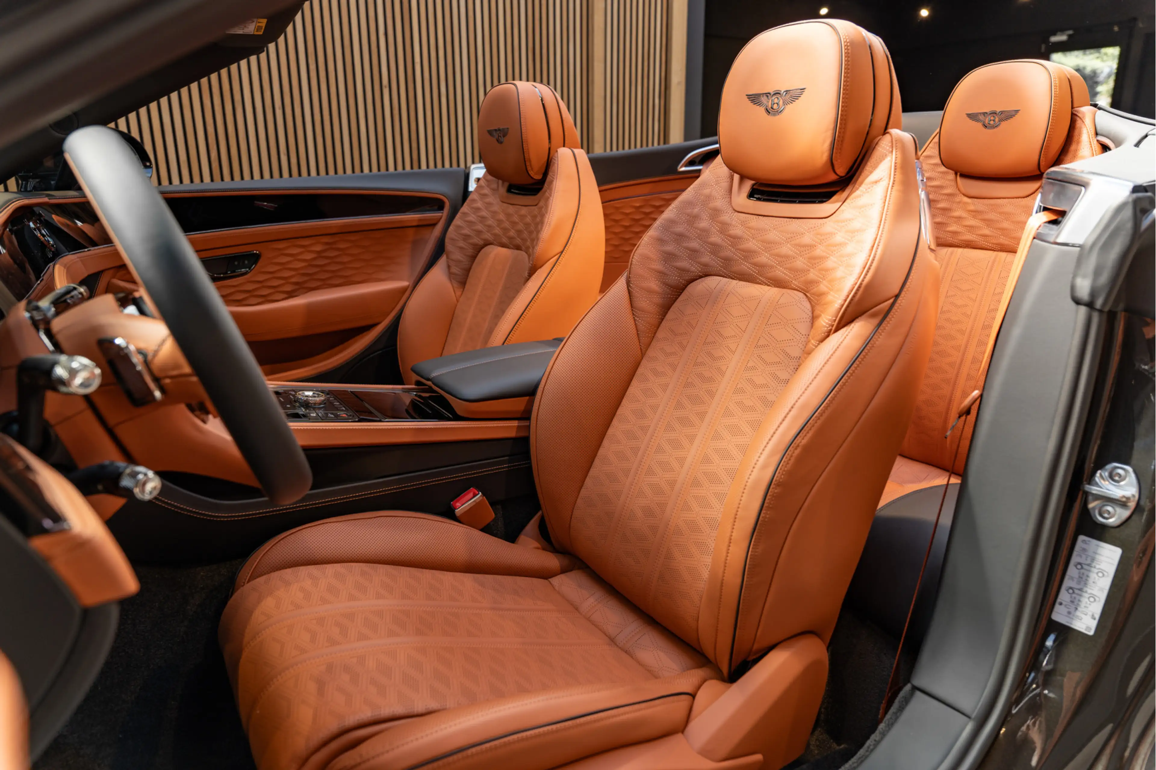 Bentley Continental GTC S Touring Package 4.0 V8 Hybrid — photo 9