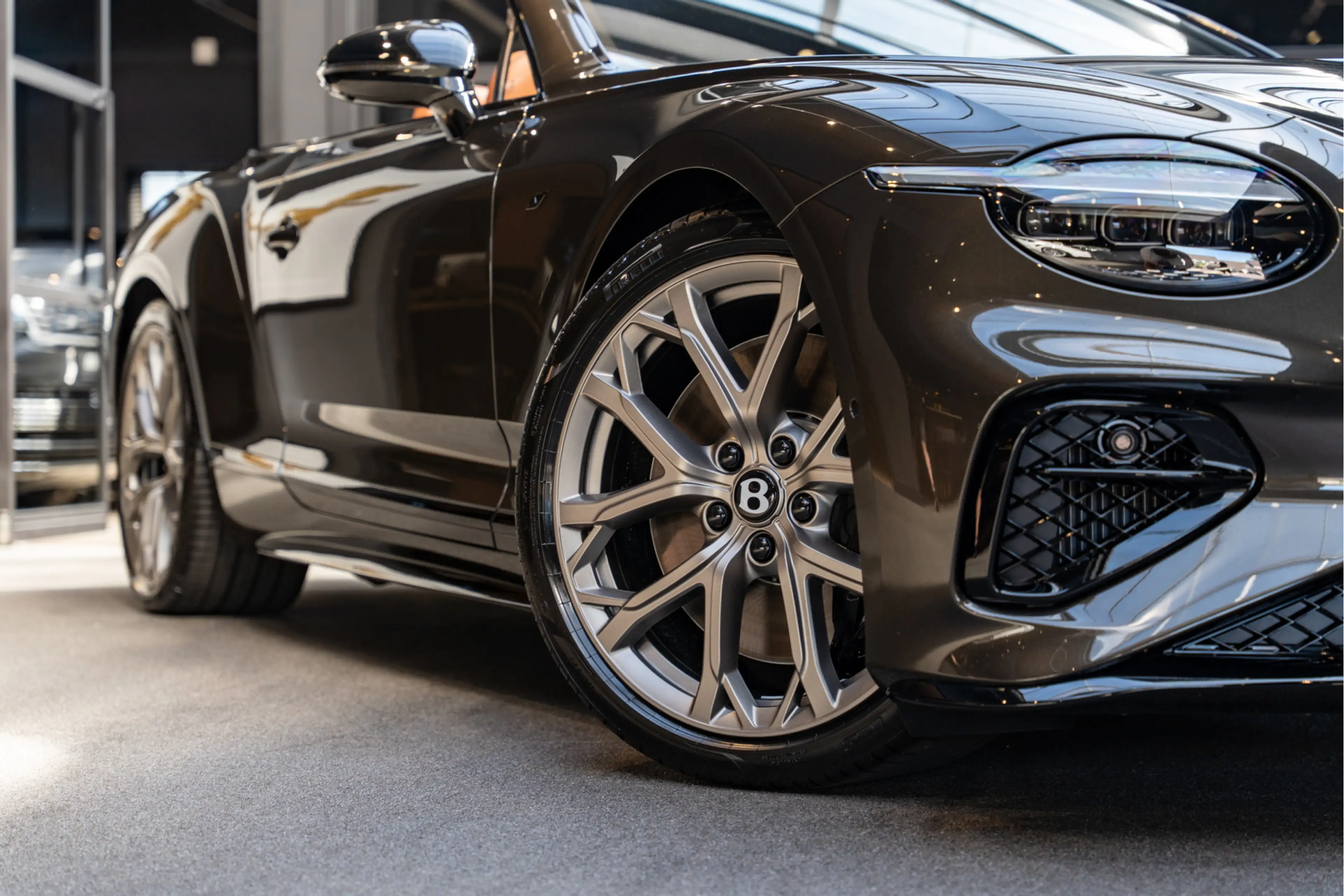 Bentley Continental GTC S Touring Package 4.0 V8 Hybrid — photo 11