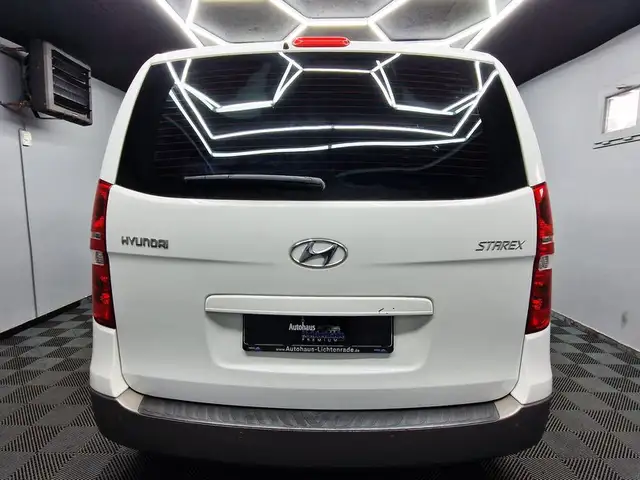 Hyundai H-1 view 7