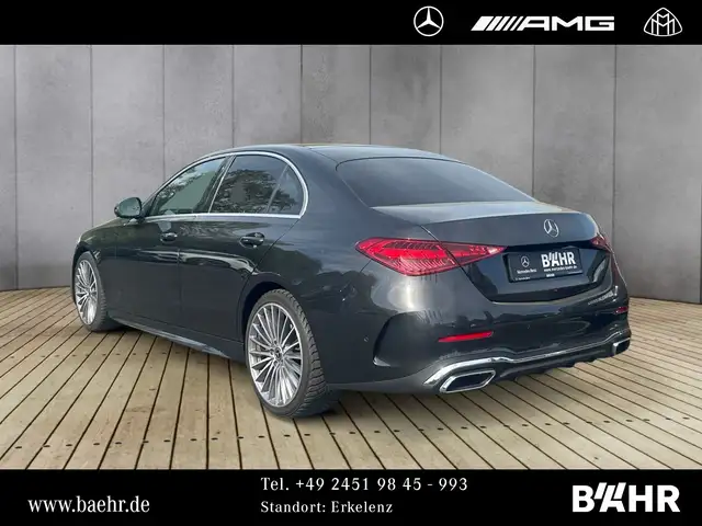 Mercedes-Benz C-Class view 3