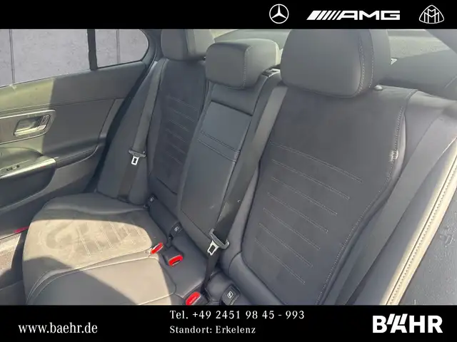Mercedes-Benz C-Class view 9
