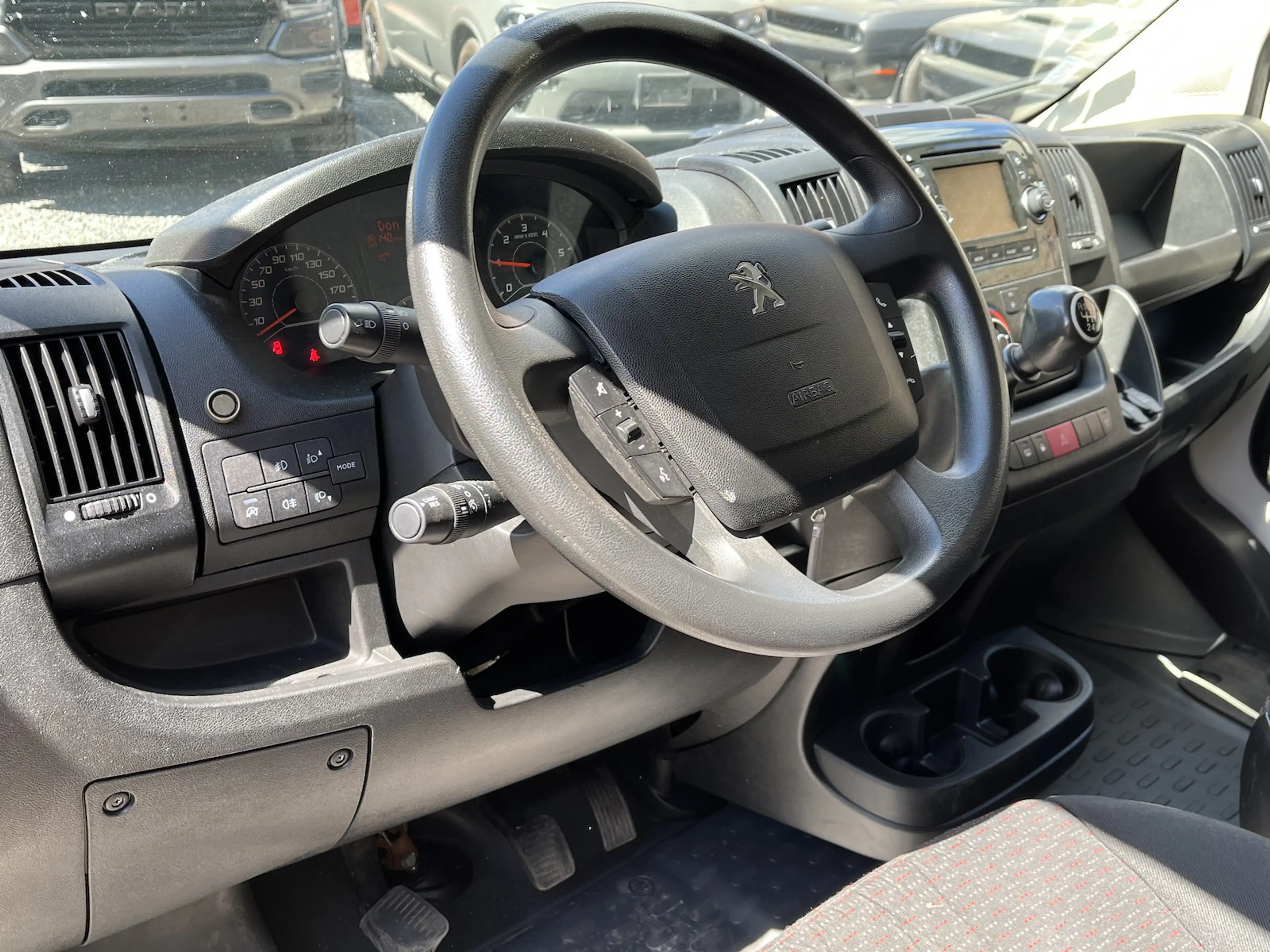 Peugeot Boxer 333 L4 H2 Active Blue-HDi 130 — photo 13