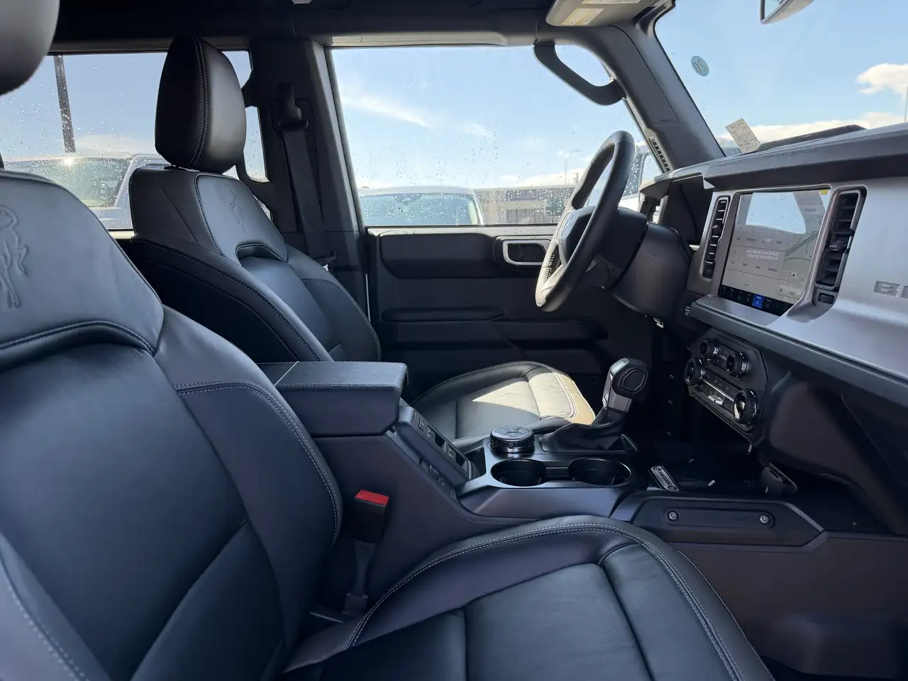 Ford Bronco снимка Ford Bronco