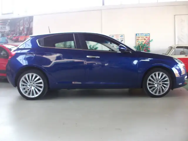 Alfa Romeo Giulietta Giulietta Diesel 1.6 JTDm 16V TCT Sport