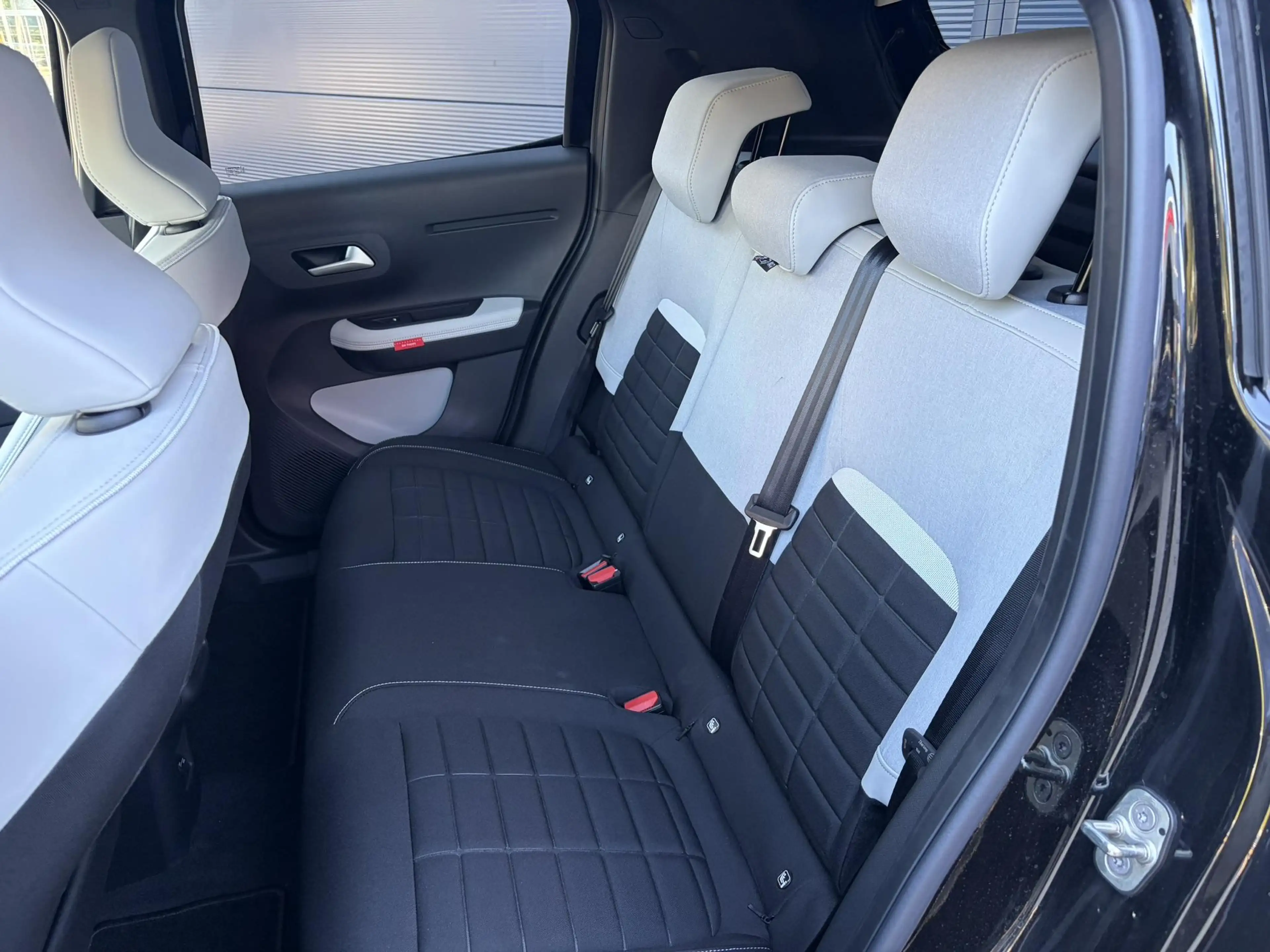 Citroen E-C3 Max 113pk Comfort Range 44 kWh — photo 12