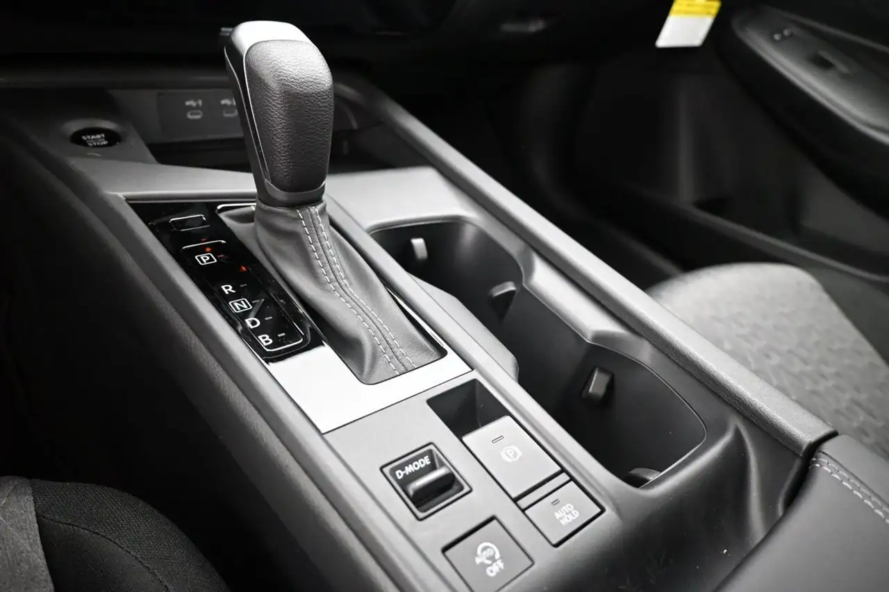 Nissan Sentra fotografie Nissan Sentra