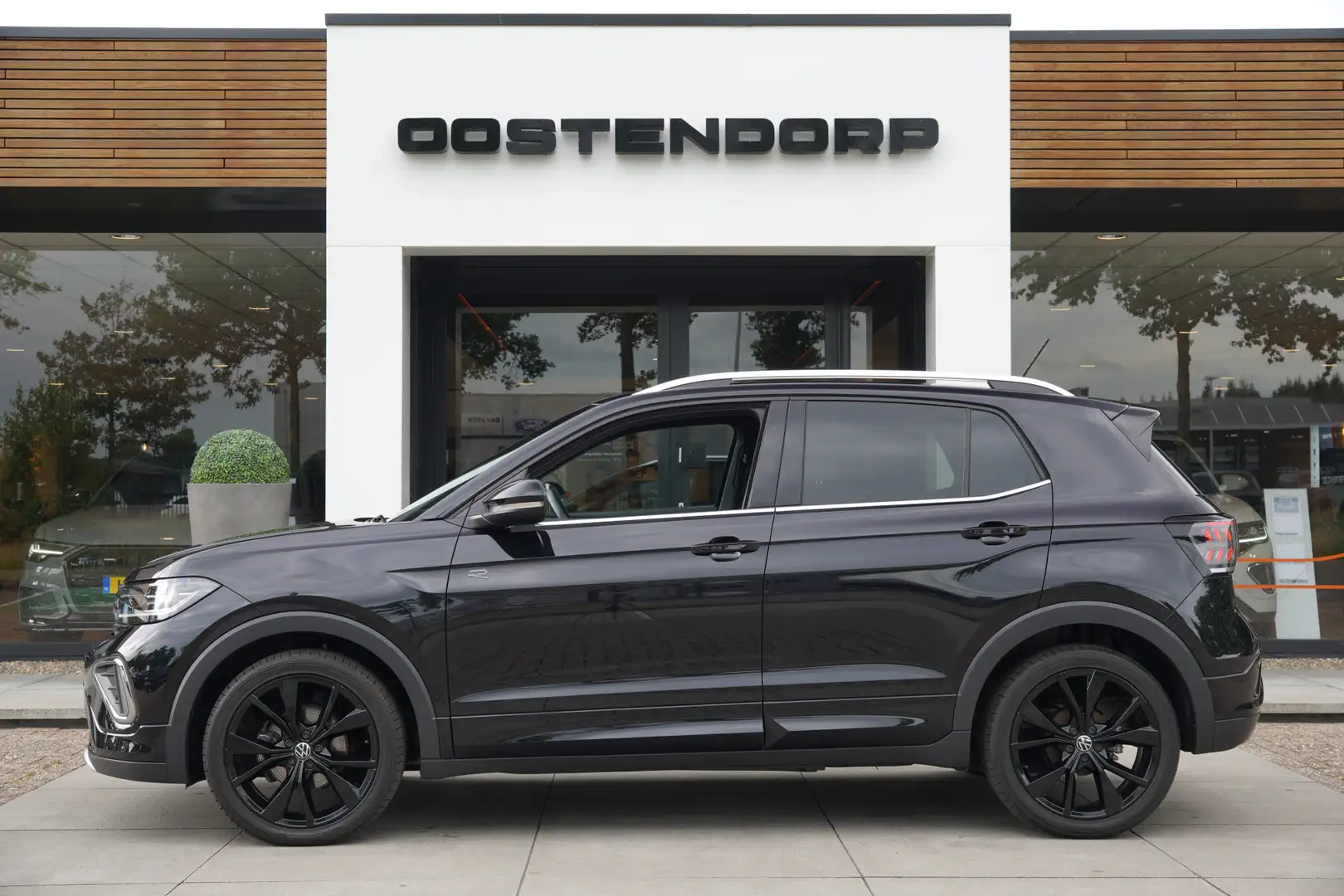 Volkswagen T-Cross 1.5TSI/150pk R-Line Blackstyle DSG Automaat|2024|I Zwart - 1