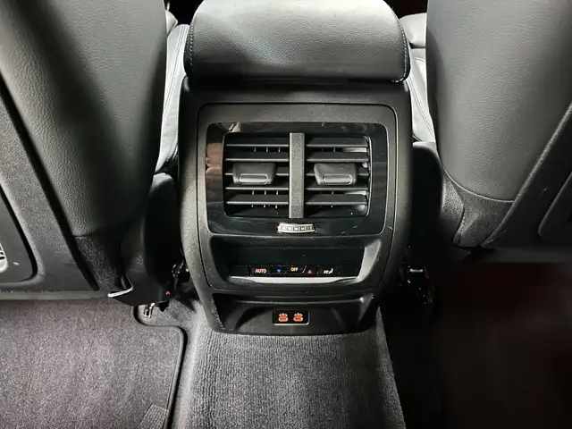 BMW X3 view 19