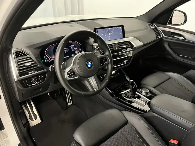 BMW X3 view 7