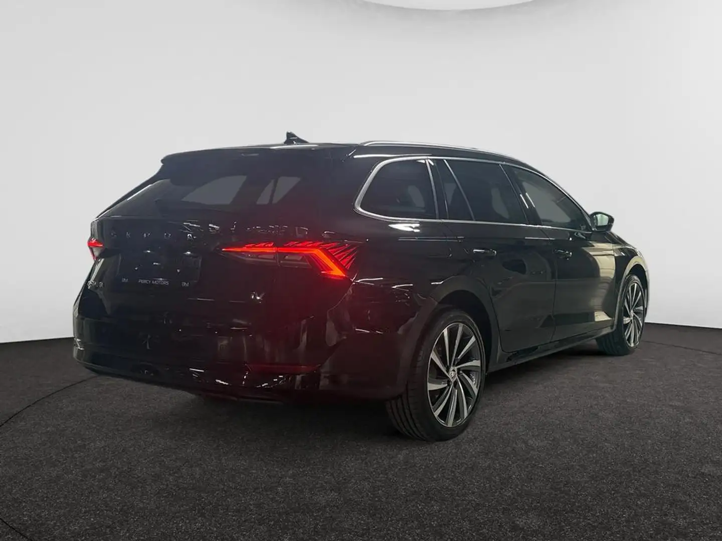 Skoda Octavia Octavia Combi Clever+ 1.4 TSI iV 150kW (204ch) DSG6 Zwart - 2