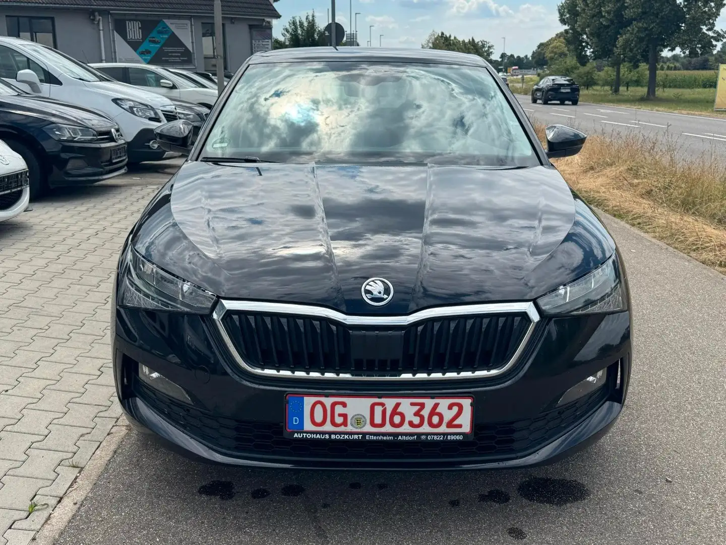Skoda Scala Ambition/PDC/KLIMA/DAB/SPURHALTE/TÜV NEU/ Schwarz - 2