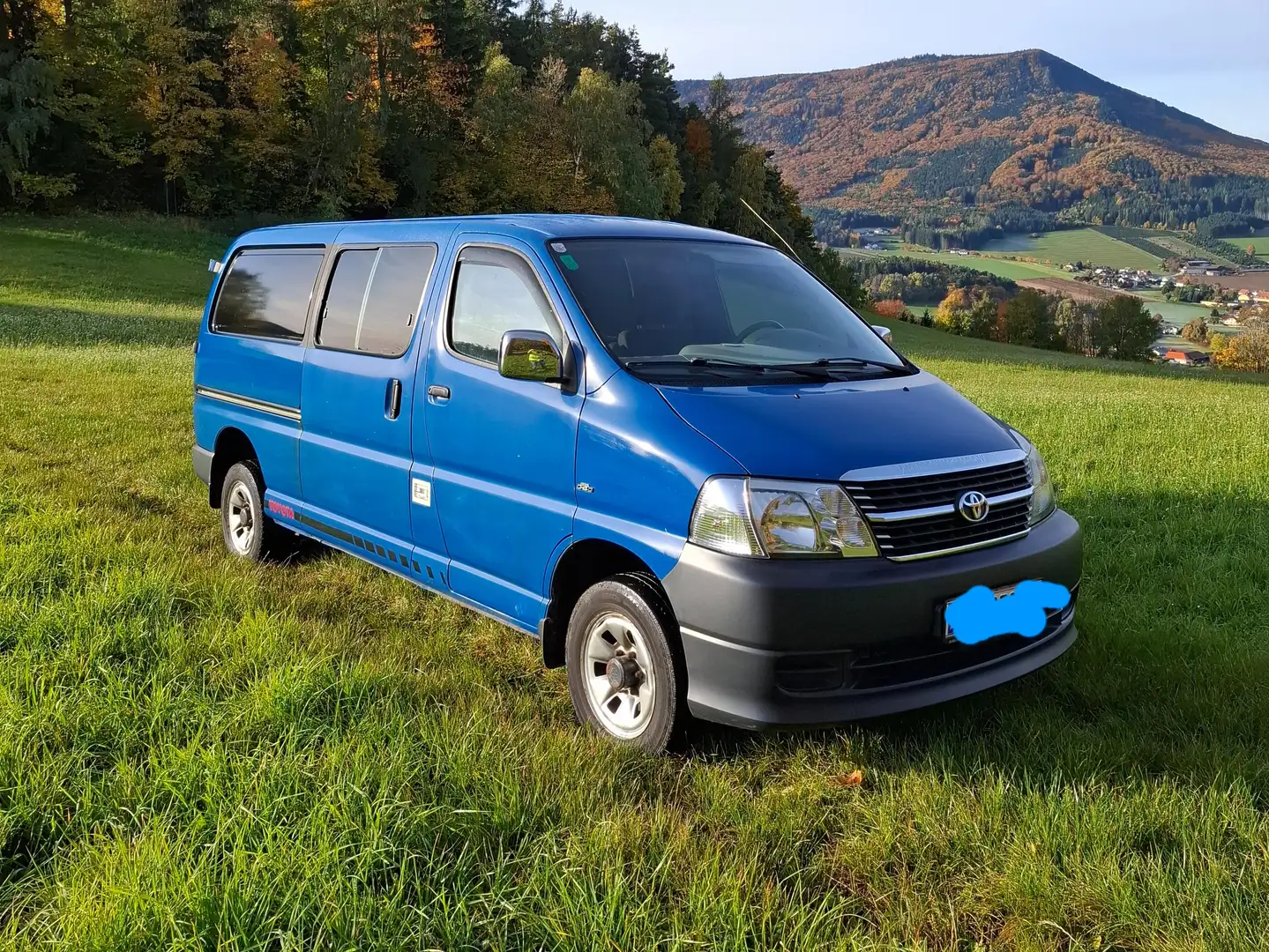 Toyota Hiace Hiace 2,5 D-4D 120 lang Blau - 1