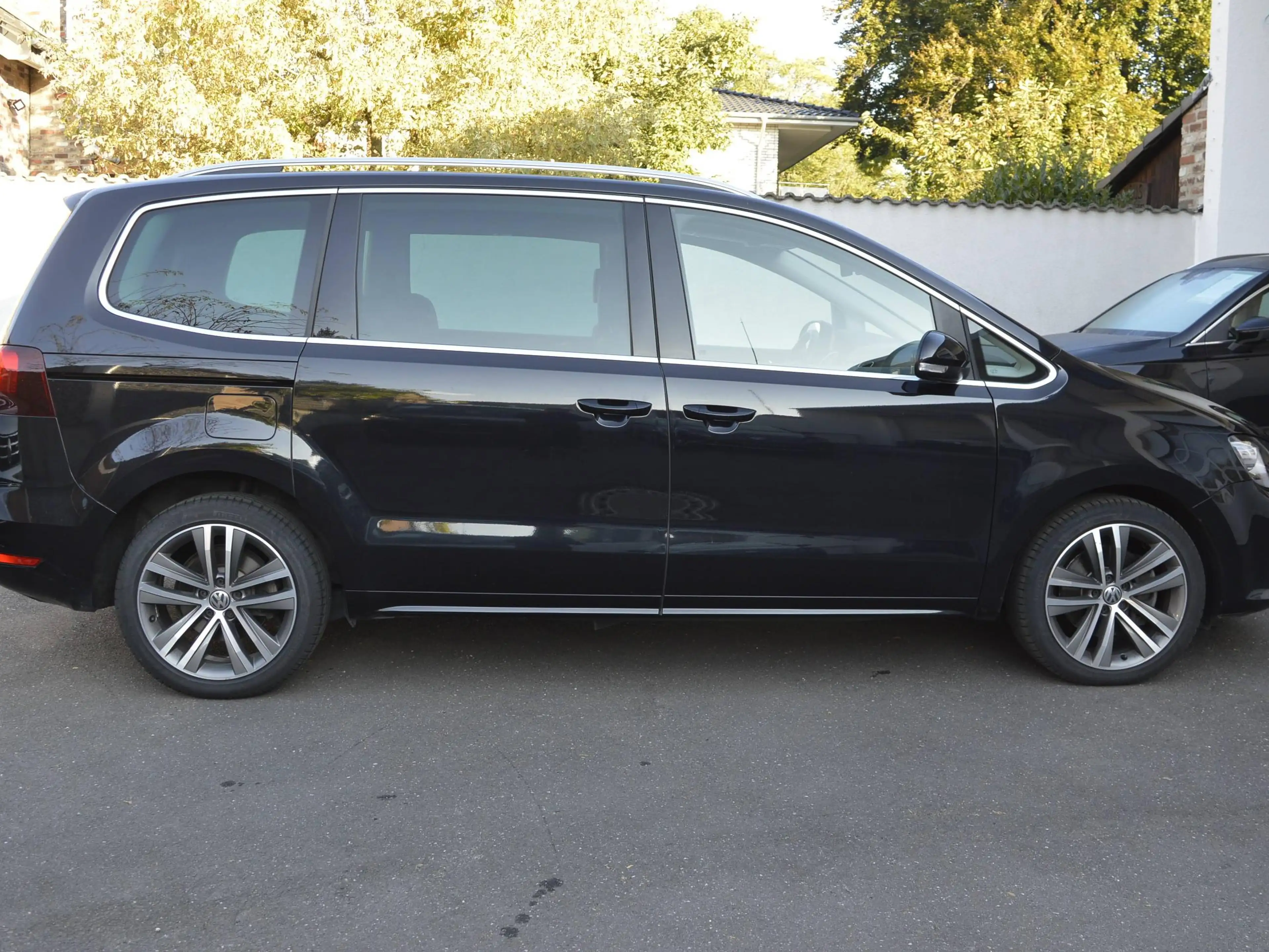 Volkswagen Sharan Highline 1.4TSI*Leder*E-Sitze*6G*7Sitzer*ACC*CAM — photo 8