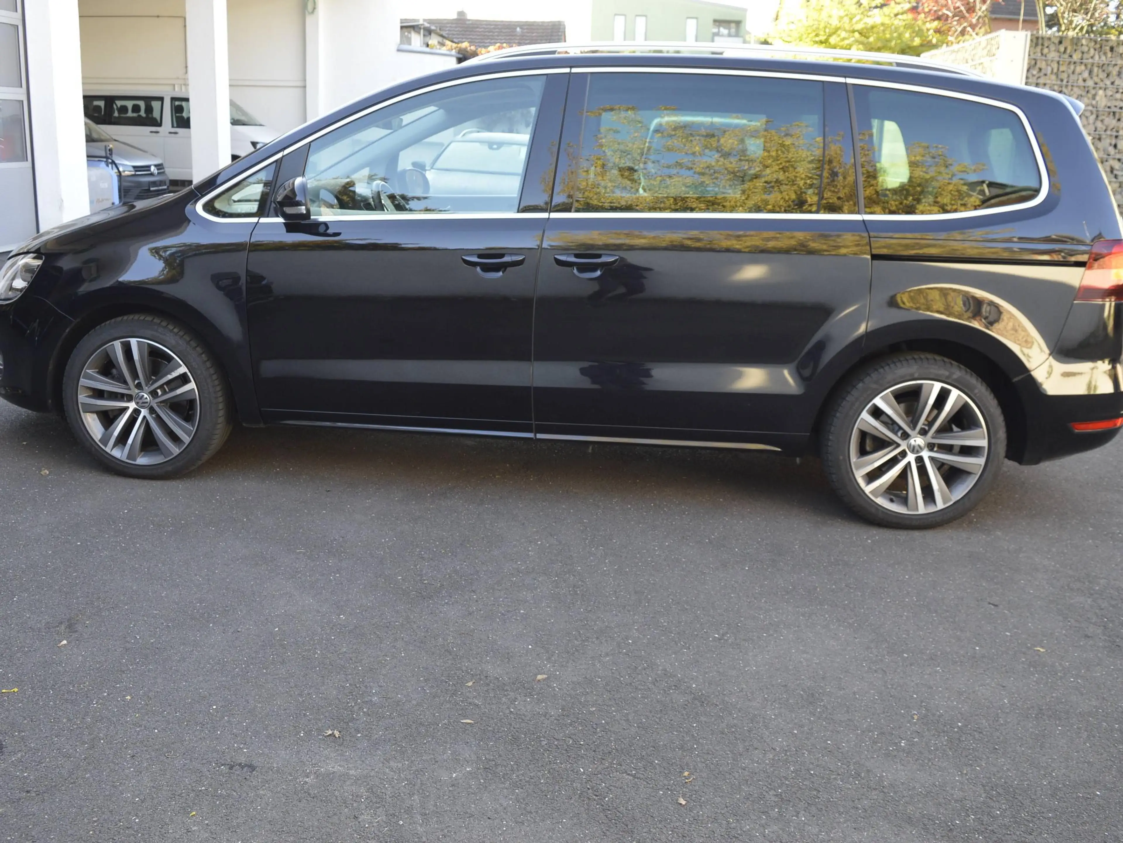 Volkswagen Sharan Highline 1.4TSI*Leder*E-Sitze*6G*7Sitzer*ACC*CAM — photo 9