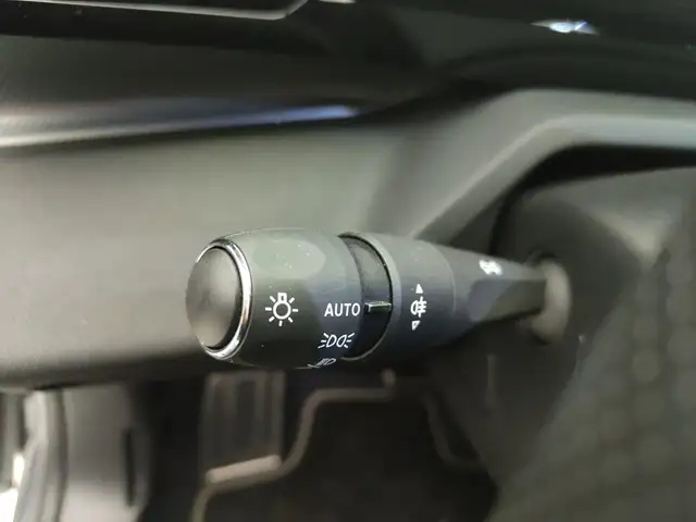Peugeot 308 view 10