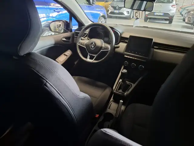Renault Clio view 14
