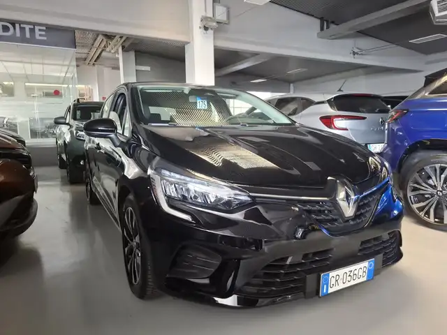 2023 Renault Clio for sale