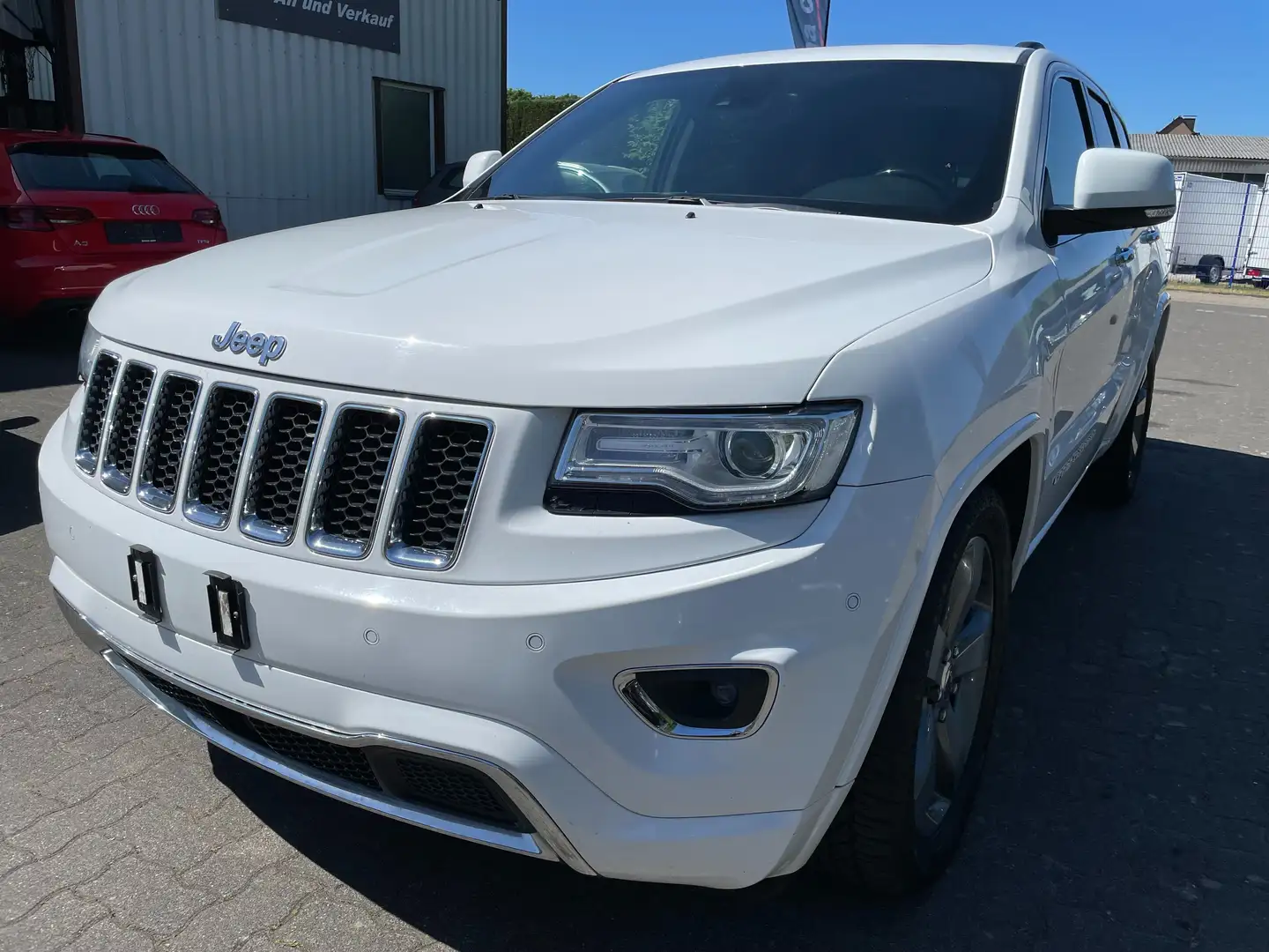 Jeep Grand Cherokee 3.0 CRD Overland DVD RSE Pano Key Leder RFK LED Alb - 1