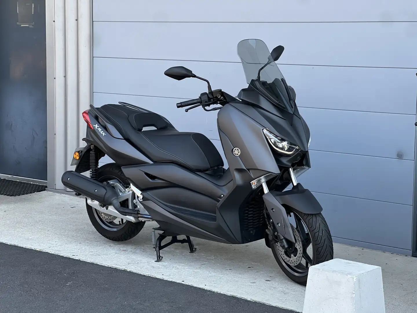 Yamaha X-Max 125 Gris - 2