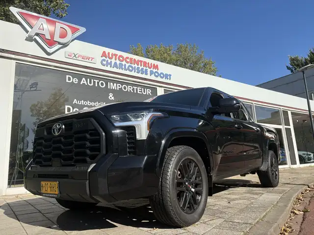 Toyota Tundra SR5 SPORT TUNDRA 4X4 SPORT MET NIEUWE MOTOR