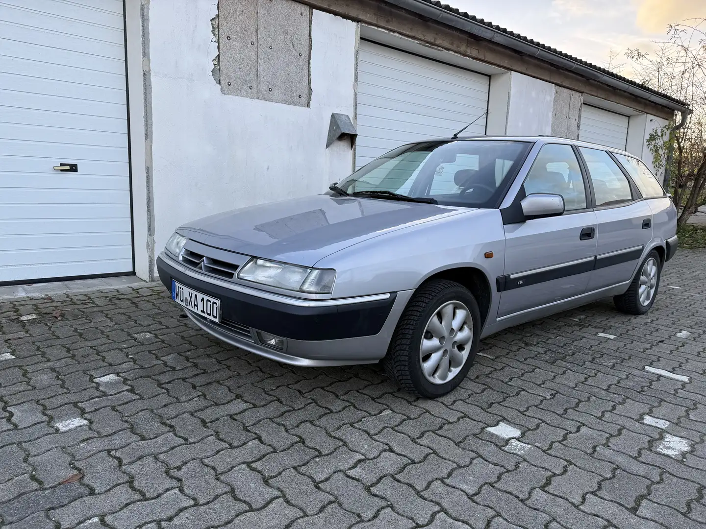 Citroen Xantia 1.8 X1 Break KLIMA|8-Fach|TÜV NEU Silber - 2