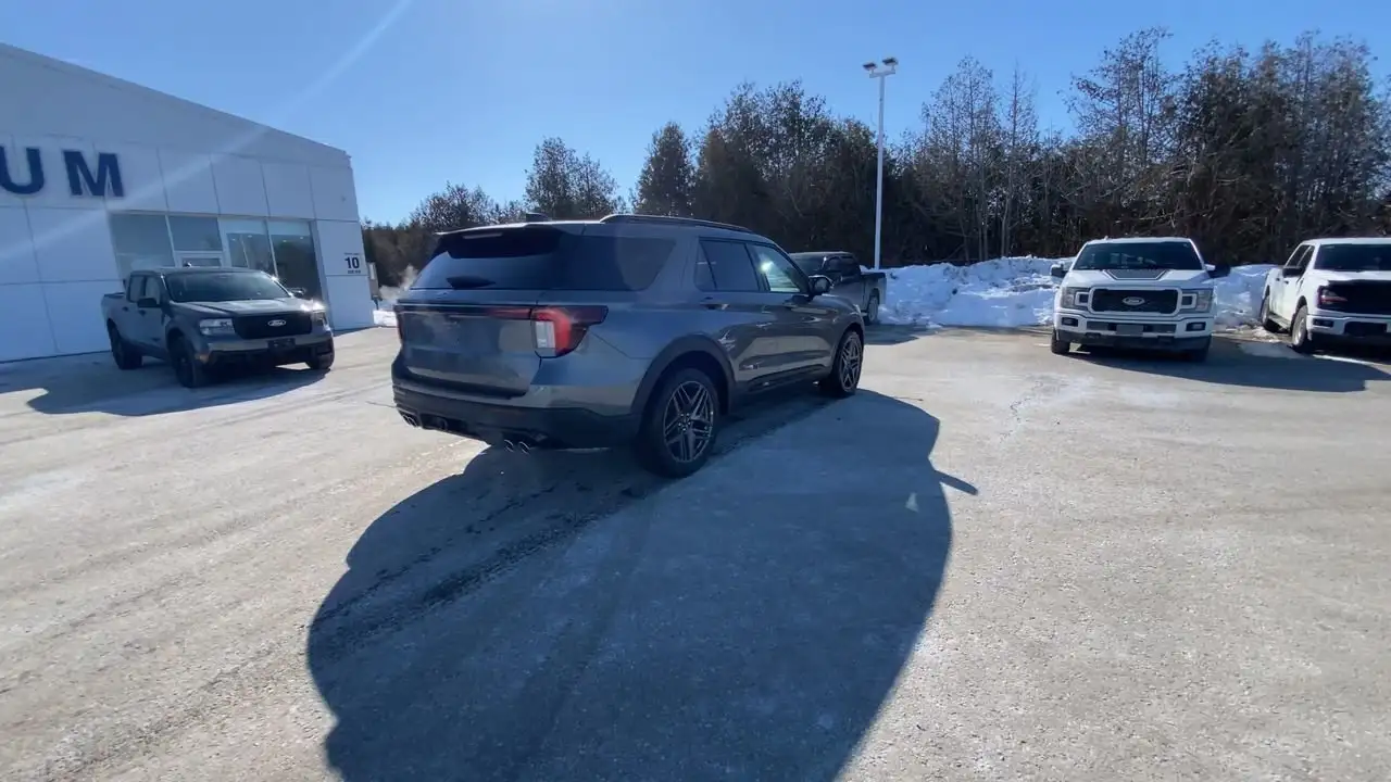 Ford Explorer photo Ford Explorer