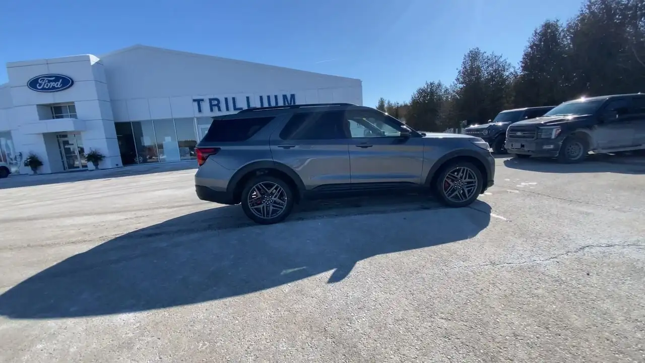 Ford Explorer photo Ford Explorer
