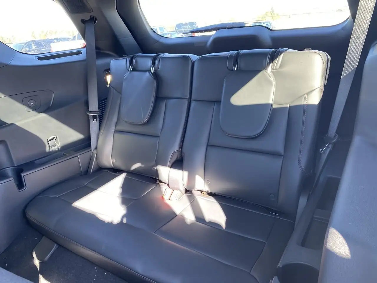 Ford Explorer photo Ford Explorer