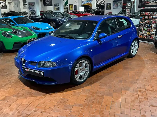 Alfa Romeo 147 GTA 3.2i V6 24V Manuale -Service book