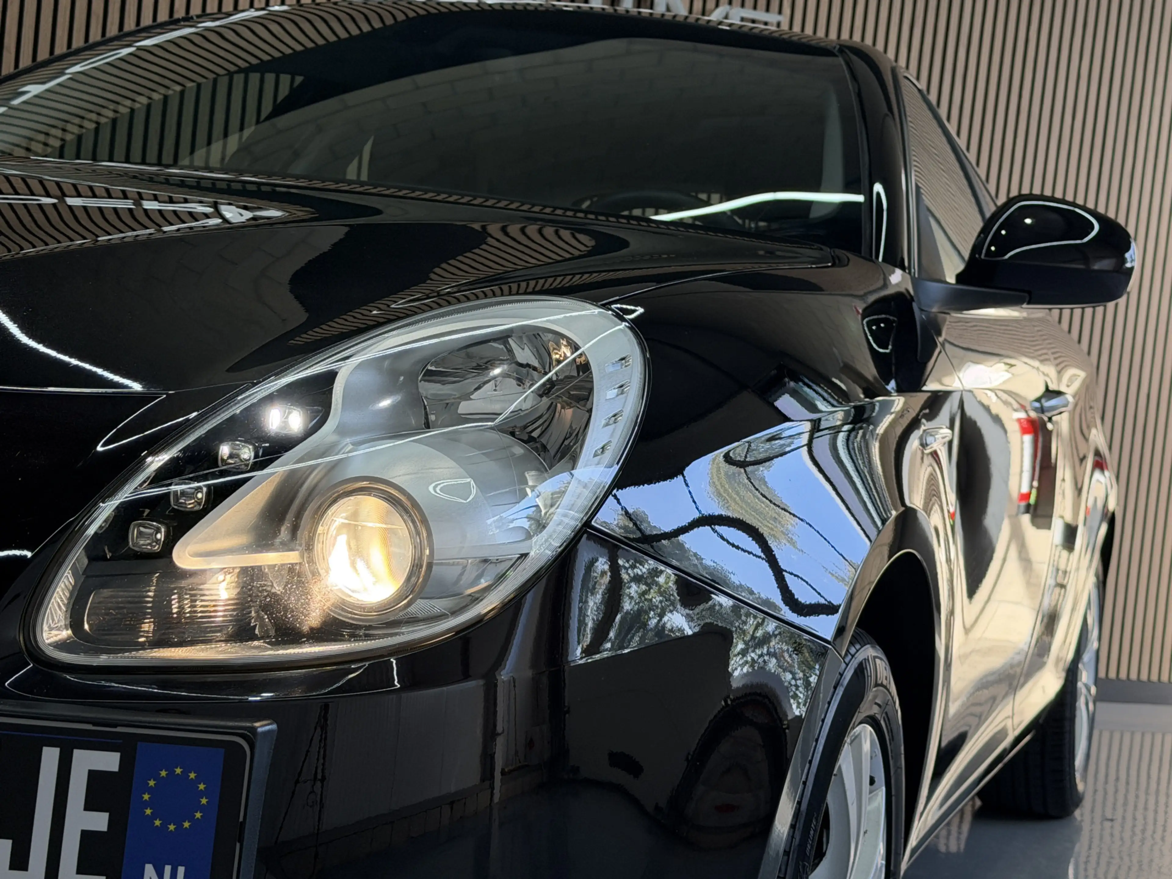Alfa Romeo Giulietta 1.4 T Distinctive Clima | Navi | Cruise control | — photo 13